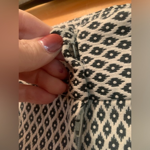 Ann Taylor Cropped Pants Size 2 “Kate” - Picture 6 of 11